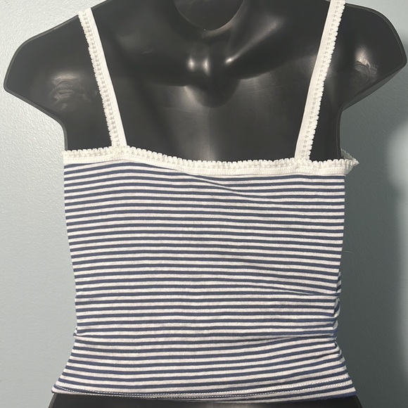COPY- Forever 21 Navy and White Cami Crop Top - Picture 4 of 7